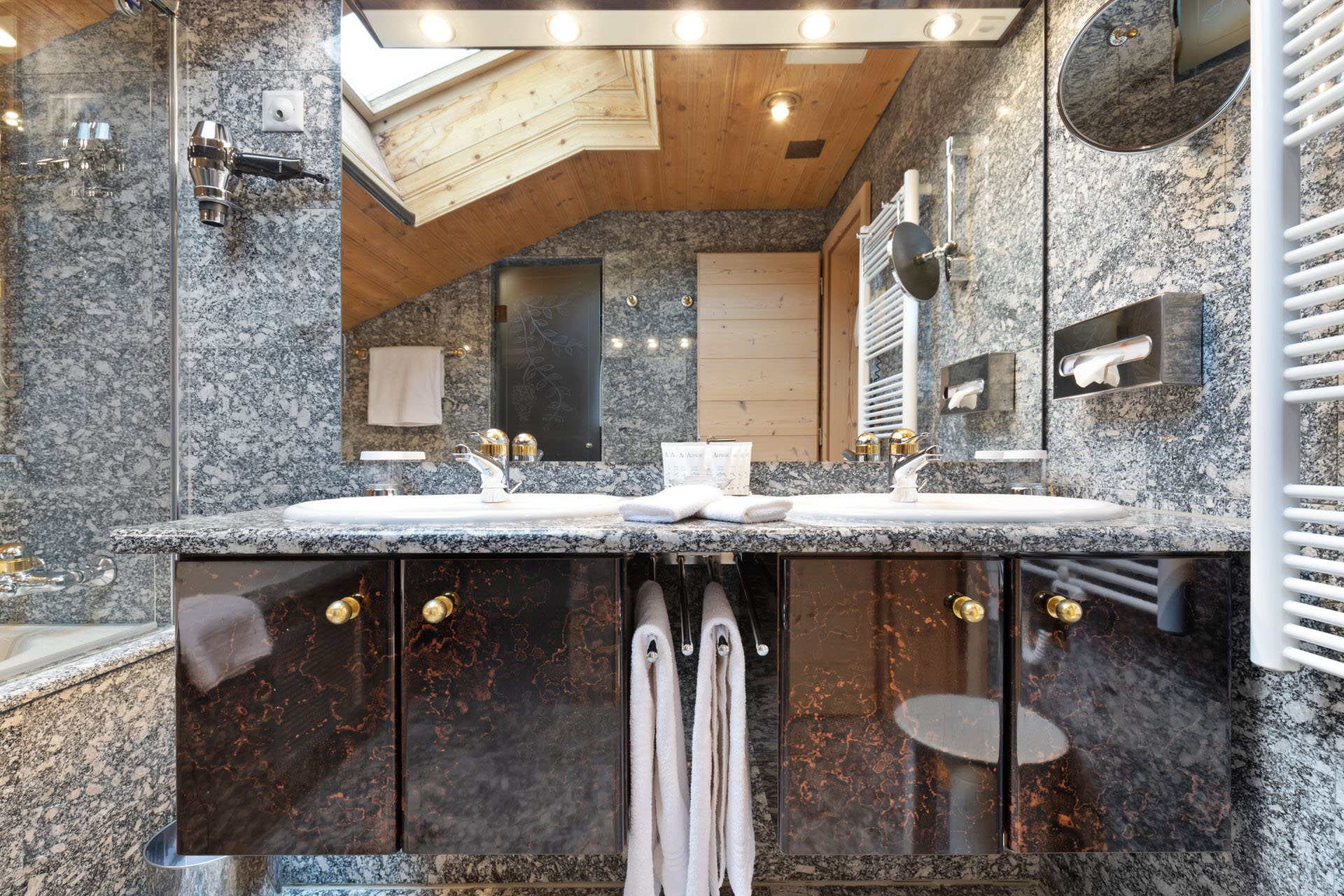 Chalet Suite Matterhorn Bathroom - Grand Hotel Zermatterhof