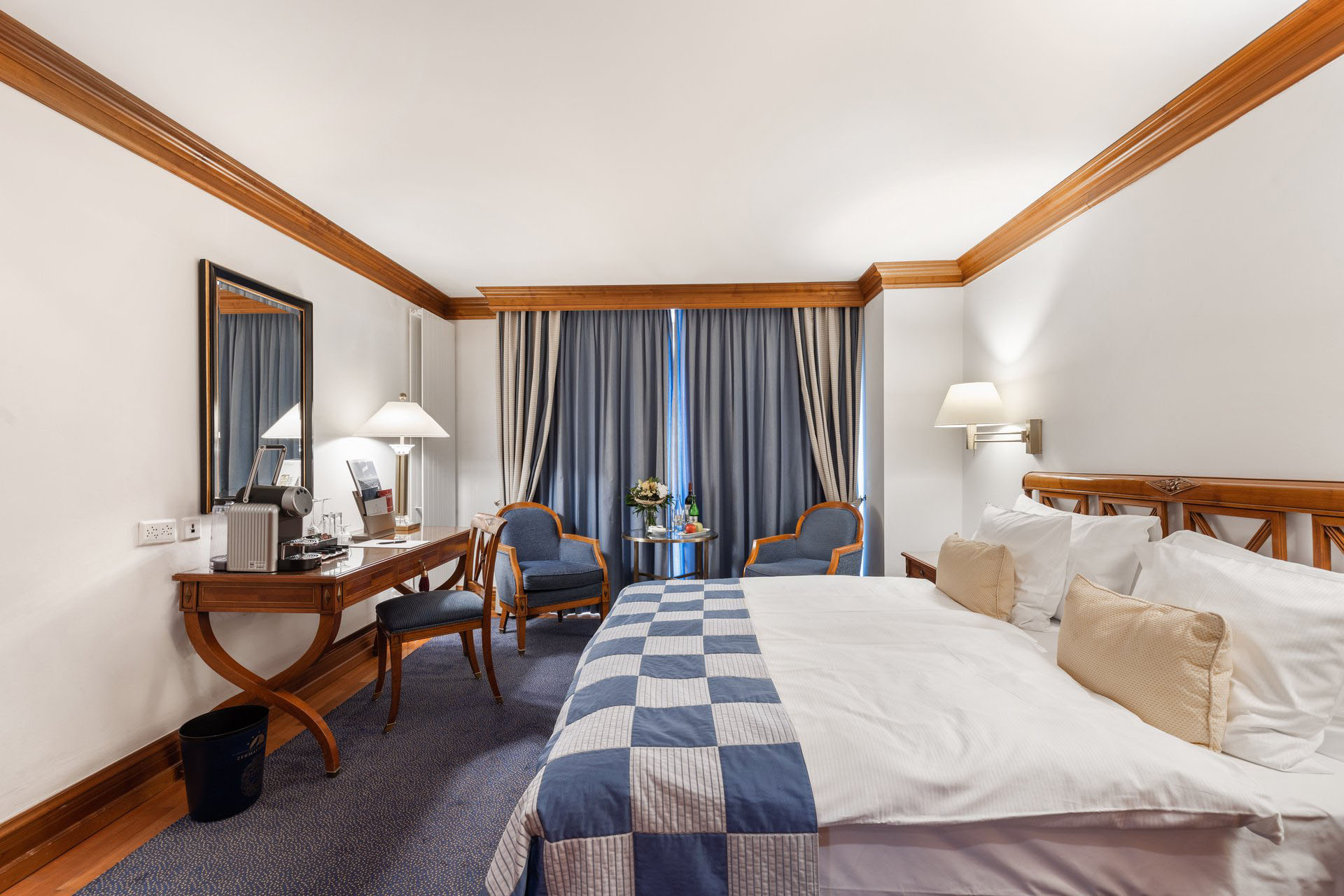Classic Double Room Matterhorn View Evening - Grand Hotel Zermatterhof