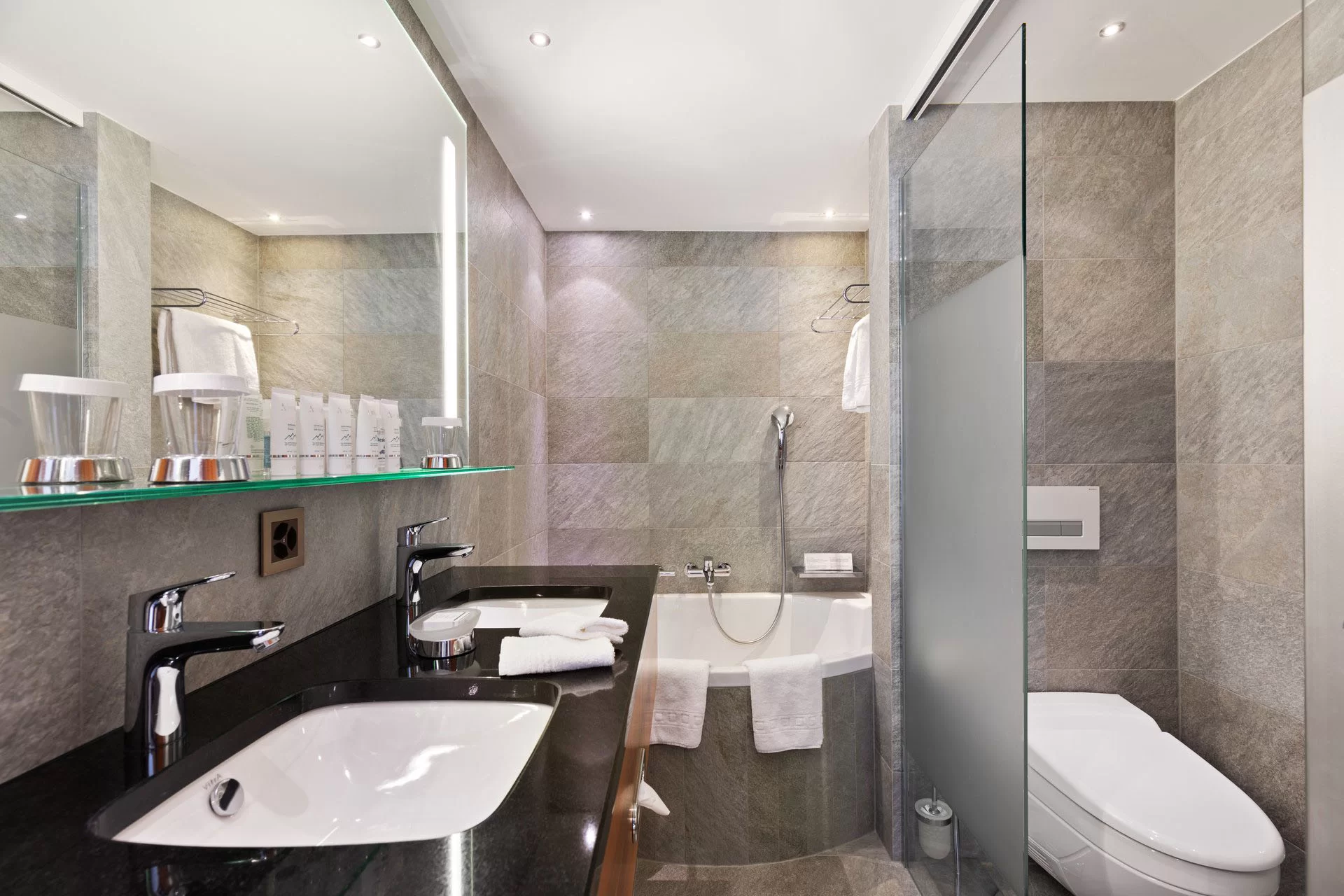 Grand Suite Matterhorn Bathroom - Grand Hotel Zermatterhof