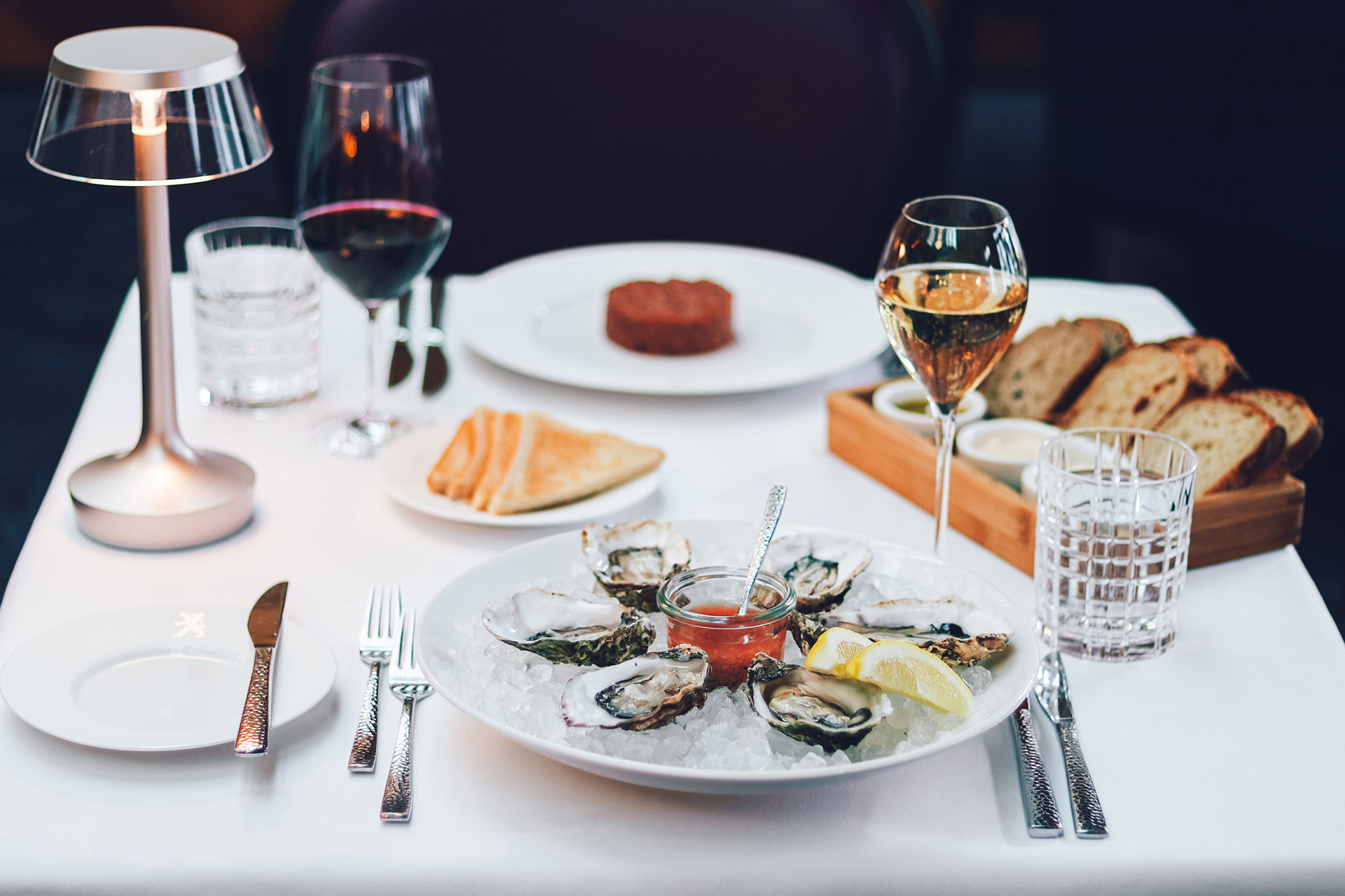 Brasserie Lusi Oysters - Grand Hotel Zermatterhof