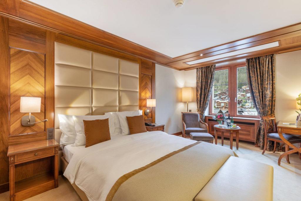 Single Room Bedroom Space - Grand Hotel Zermatterhof