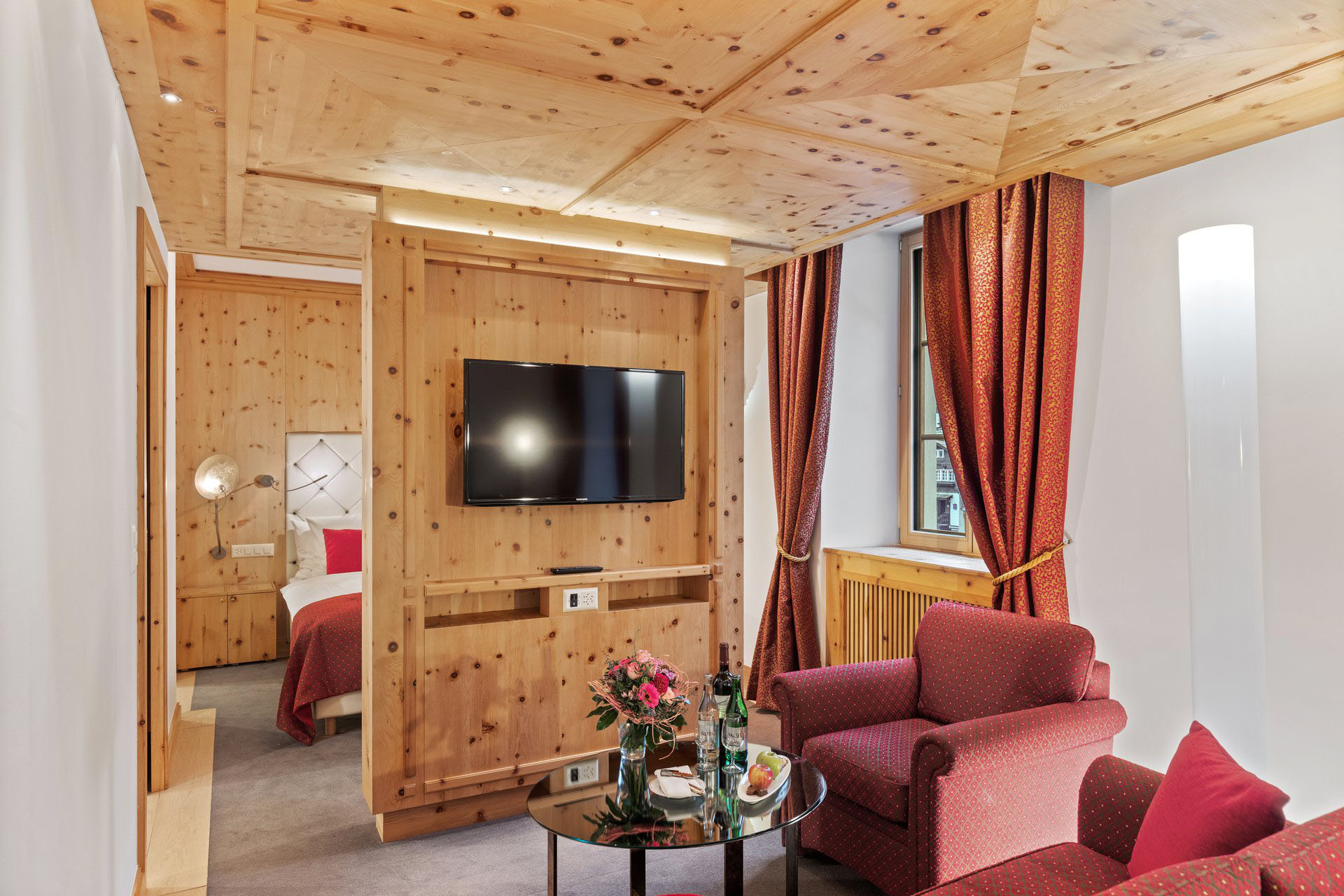 Superior One Bedroom Suite Matterhorn View Living Room - Grand Hotel Zermatterhof